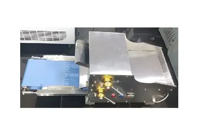 Tabletop dough sheeter